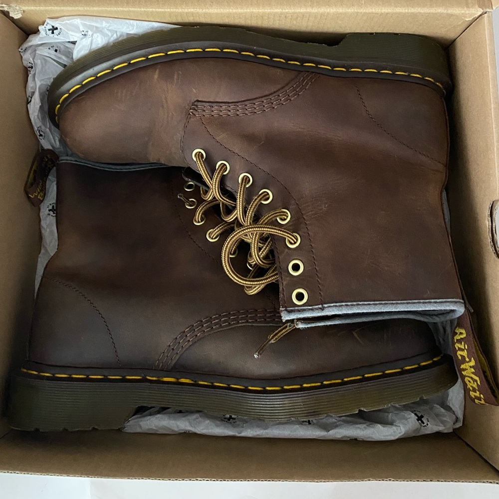 Dr. Martens Crazy Horse Boots I
Unisex (with box)